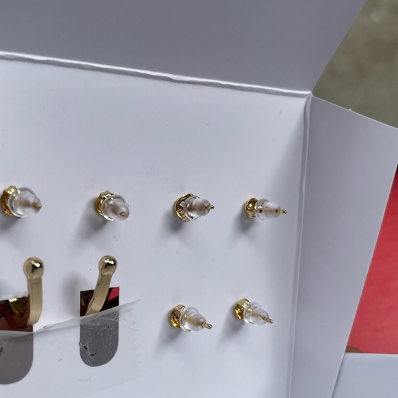 Disney earrings,Disney Minnie Mouse Earrings Set,Minnie Mouse Cherry earrings. - Picture 6 of 10